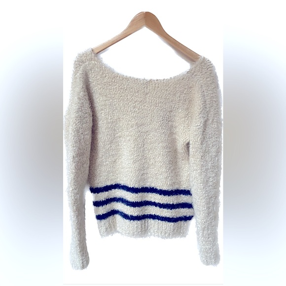 MINKPINK Plush V Neck Eyelash Sweater - Picture 2 of 3